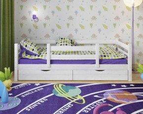 Детская кровать из массива березы Соня-5 (Белый/Лак) в Покачах - pokachi.ok-mebel.com | фото