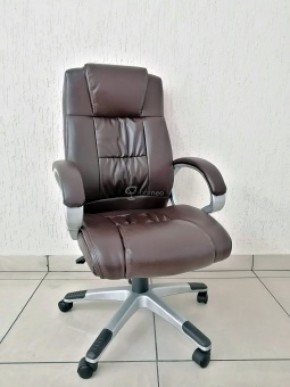 Кресло Barneo K-6 для руководителя (коричневая экокожа) в Покачах - pokachi.ok-mebel.com | фото