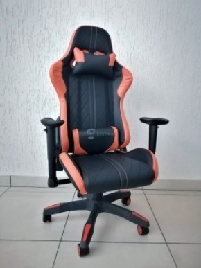 Кресло геймерское Barneo K-52 (черная экокожа оранжевые вставки) в Покачах - pokachi.ok-mebel.com | фото 1